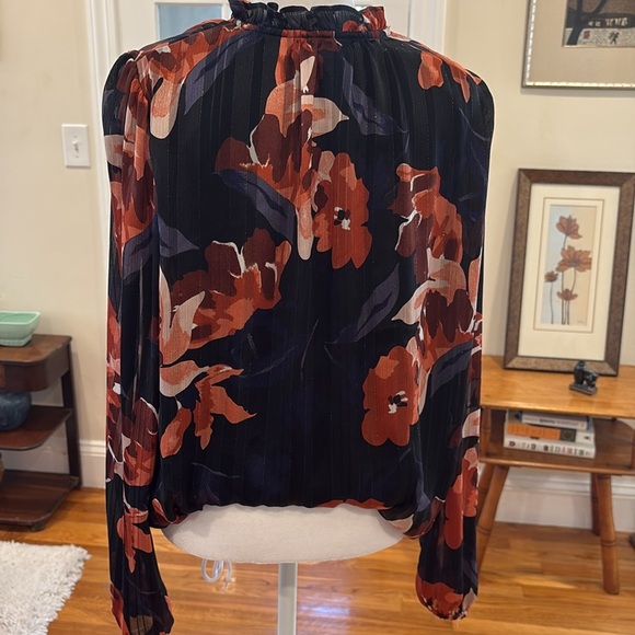 Haver London black/orange floral design pullover Blouse.  Size L - Picture 6 of 10